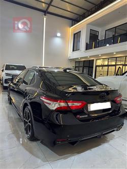 تۆیۆتا کامری